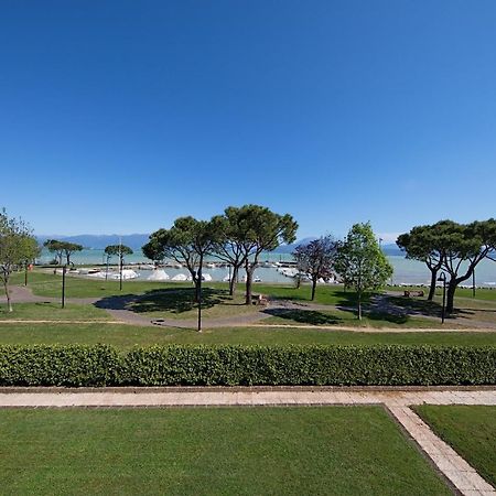 I Mosaici Apartments By Wonderful Italy Sirmione Kültér fotó