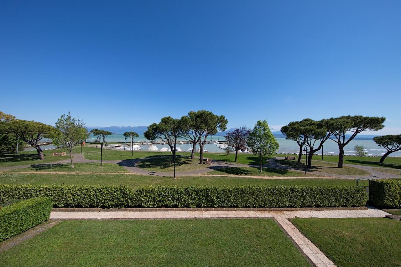 I Mosaici Apartments By Wonderful Italy Sirmione Kültér fotó
